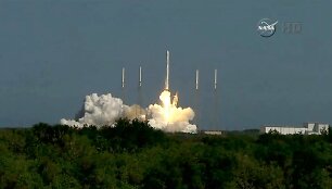 &bdquo;SpaceX&ldquo; raketos pakilimas