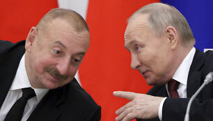 Azerbaidžano prezidentas Ilhamas Alijevas ir Rusijos vadovas Vladimiras Putinas