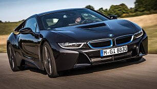 10. BMW i8