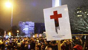 Protestas prie&scaron; abortų draudimo sugriežtinimą Lenkijoje