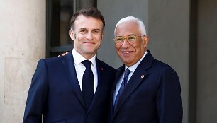 Emmanuelis Macronas ir Antonio Costa / Sarah Meyssonnier / REUTERS