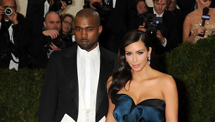 K.Westas paprieštaravo K.Kardashian norui tapti teisiškai vieniša: ko jis siekia?