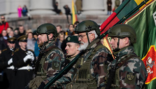 Grėsmės akivaizdoje pasipriešinimui Lietuvoje nori sukurti „didžiulę civilinę galią“