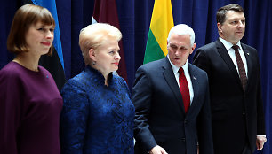  Kersti Kaljulaid, Dalia Grybauskaitė, Mike'as Pence'as ir Raimonds Vējonis