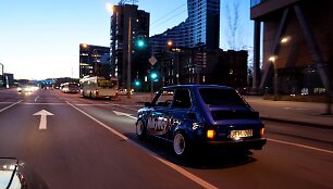 Vilnietis saldainiu pavertė Lenkijoje pagamintą legendinį &bdquo;Fiat Polski&ldquo;
