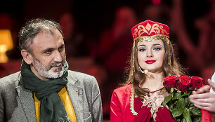 Gabrielė Martirosianaitė su dėde i&scaron; Armėnijos