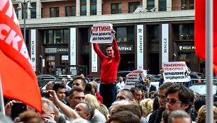 Protestas prie&scaron; pensijų reformą prie Valstybės Dūmos