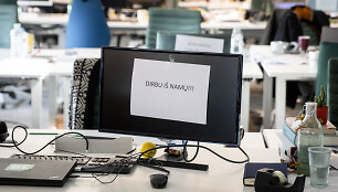Užra&scaron;as &bdquo;Dirbu i&scaron; namų&ldquo;