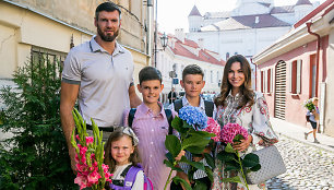 Kšištofo ir Tatjanos jaunėlės Emili Rugsėjo 1-osios akimirka