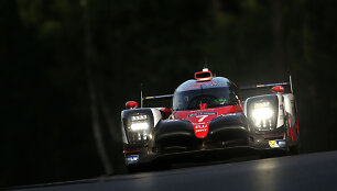 Kamui Kobayashi pagerino Le Mano trasos rekordą