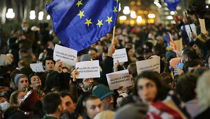 Protestai prie&scaron; įstatymą Sakartvele, Tbilisyje