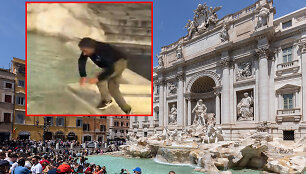 Turistas į&scaron;oko į Trevi fontaną