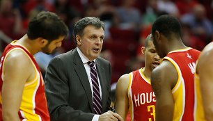 „Rockets“ žaidėjai klausosi Kevino McHale'o