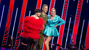 Laurynas Sičiūnas, Monique, Monika Liu