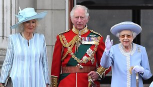 Karalienė konsortė Camilla, karalius Charlesas III, karalienė Elizabeth II