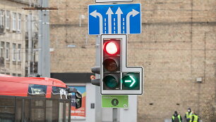 Eismo organizavimo pakeitimai Kalvarijų g. &ndash; Konstitucijos pr. &ndash; &Scaron;eimyni&scaron;kių g. sankryžoje