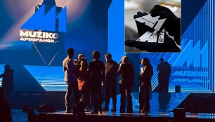 Sumai&scaron;tis M1 muzikos apdovanojimų repeticijų metu