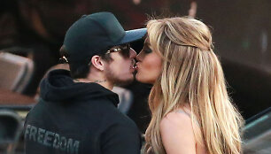 Jennifer Lopez ir Casperas Smartas