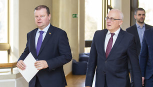 Stasys Jakeliūnas, Saulius Skvernelis