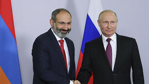Nikolas Pa&scaron;inianas ir Vladimiras Putinas