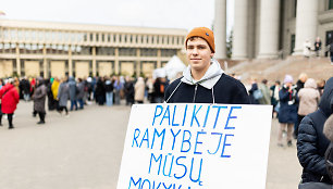 Mitingas tautinių mažumų mokykloms apginti