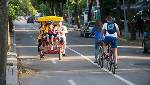 Poilsiautojai Palangoje