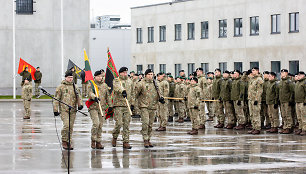 Atidarytas naujai pastatytas brg. gen. M. Pečiulionio artilerijos bataliono karinis miestelis