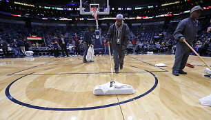 Dėl į areną patekusio lietaus neįvyko &bdquo;Pacers&ldquo; ir &bdquo;Pelicans&ldquo; rungtynės
