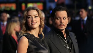 Amber Heard ir Johnny Deppas