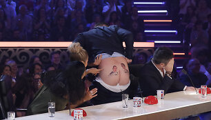 Alesha Dixon, Amanda Holden, Davidas Walliamsas ir Simonas Cowellas