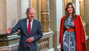 Hamburgo meras Olafas Scholzas su Melania Trump