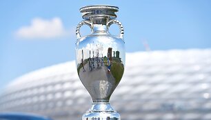 Europos futbolo čempionato taurė