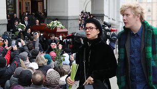 Asmik Grigorian ir Vasilijus Barchatovas Dmitrijaus Chvorostovskio laidotuvėse