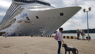 Uostamiestyje vie&scaron;i didžiulis kruizinis laivas &bdquo;Costa Pacifica&ldquo;