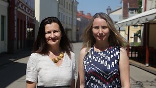 Živilė Gallego (de&scaron;inėje) ir Inesa Kurklietytė