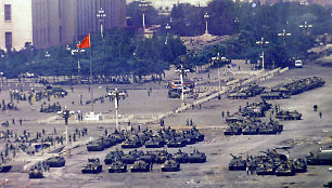 Tankai Tiananmenio aikštėje 1989 m. birželio 5 d.