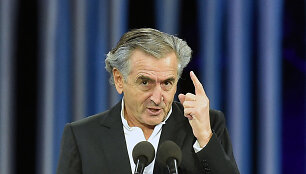  Bernard-Henri Levy
