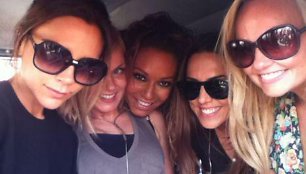 Victoria Beckham, Geri Halliwell, Mel B, Melanie C ir Emma Bunton