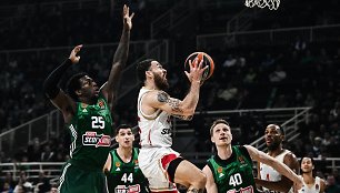 Mike'as Jamesas prieš „Panathinaikos“ gynybą