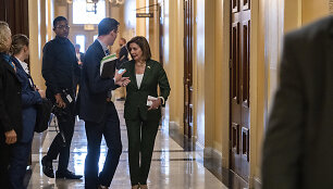 Nancy Pelosi Taivane