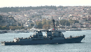 JAV eskadrinis minininkas &bdquo;USS Roosevelt&ldquo; Bosforo sąsiauryje
