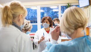 Vilniaus miesto klinikinės ligoninės medikų vakcinacija nuo COVID-19