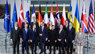 Kay Nietfeld / via REUTERS