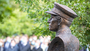 Antkapinio paminklo Adolfui Ramanauskui-Vanagui atidengimo ceremonija