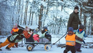 Likimas britą Peterį Bailey atvedė į Lietuvą, kur jis dirba Giruliuose esančiame lauko darželyje.