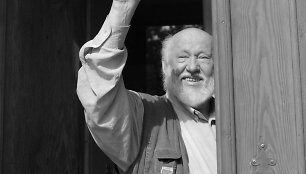 Latvių poetas Knutas Skujeniekas
