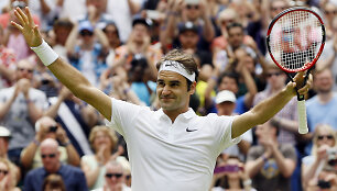 Rogeris Federeris prie&scaron; Steve'ą Johnsoną