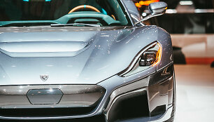 Kroatatijos &bdquo;Rimac&ldquo; pristatė daugiau nei 1800 AG turintį hiperautomobil
