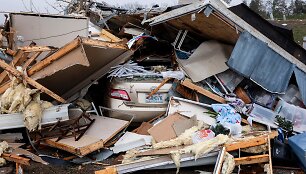 Tornado pasekmės pietinėje JAV dalyje