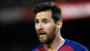 Lionelis Messi nepatenkintas klubo sporto direktoriaus kritika.